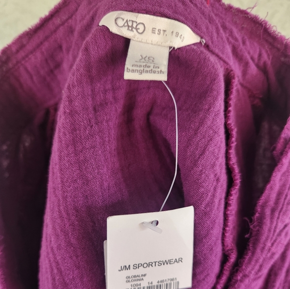 NWT V Neck Button Down Shirt - Picture 2 of 7